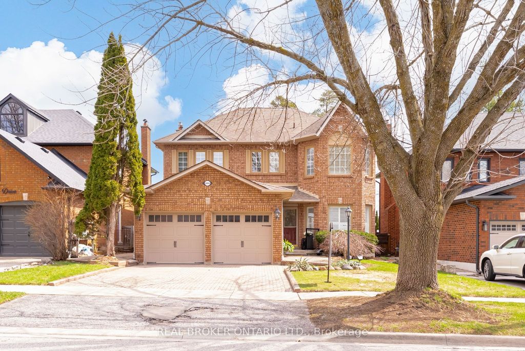 Photo of 886 Darwin Drive, Pickering, ON L1X 2P8 (MLS # E13033424)