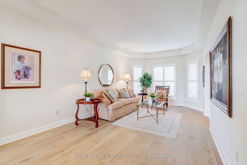 Photo of 886 Darwin Drive, Pickering, ON L1X 2P8 (MLS # E13033424)