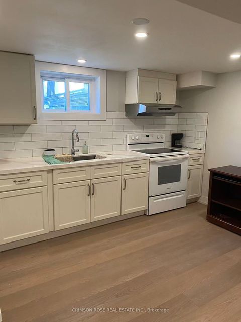 502 Brookside Drive Oakville ON L6K 1R3