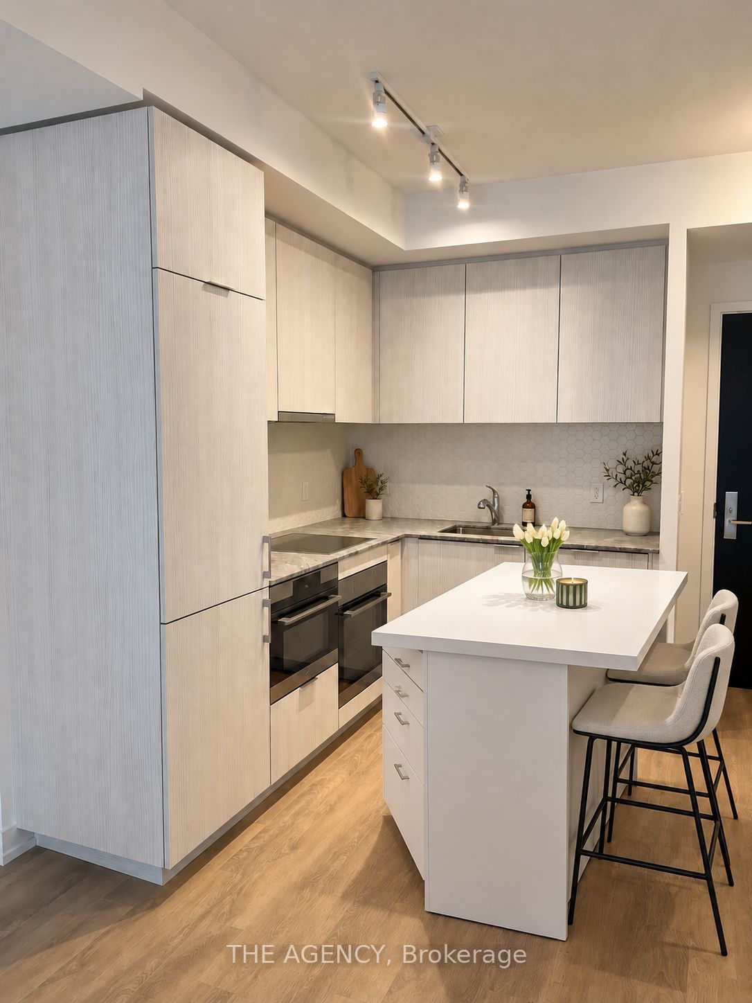 158 Front Street E 208
