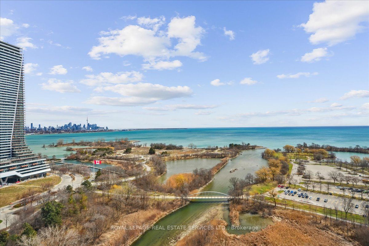 Toronto W06, ON M8V 0B2, Canada, 3 Bedrooms Bedrooms, ,2 BathroomsBathrooms,Residential,Active,106085