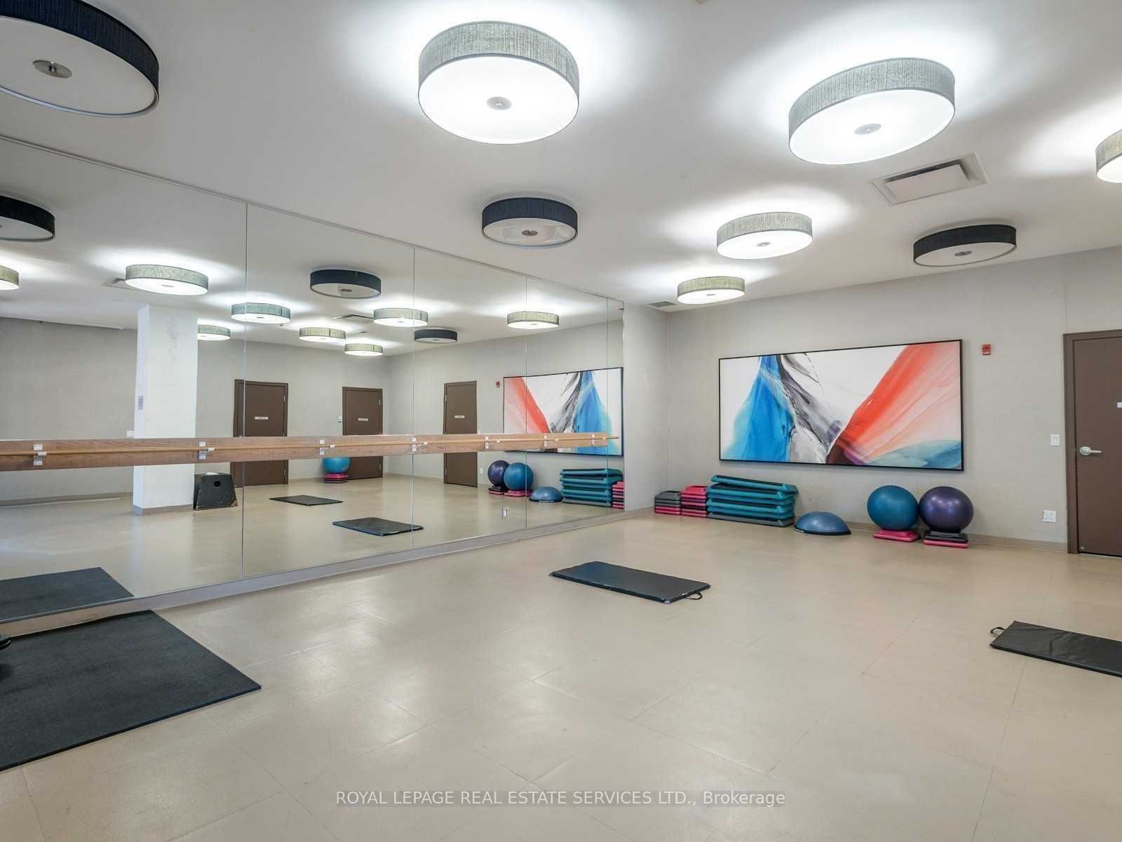 Toronto W06, ON M8V 0B2, Canada, 3 Bedrooms Bedrooms, ,2 BathroomsBathrooms,Residential,Active,106085