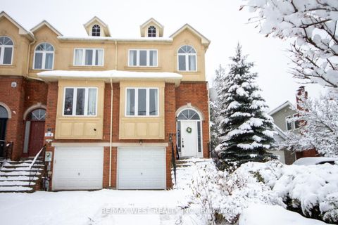 104A Benson Avenue Richmond Hill ON L4C 4E7