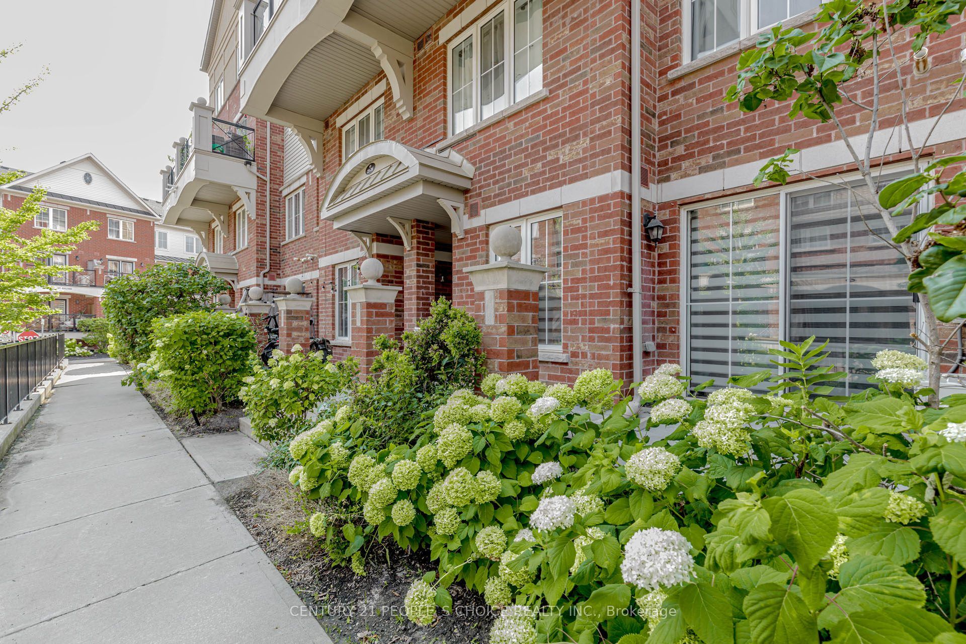 47 Hays Boulevard 25