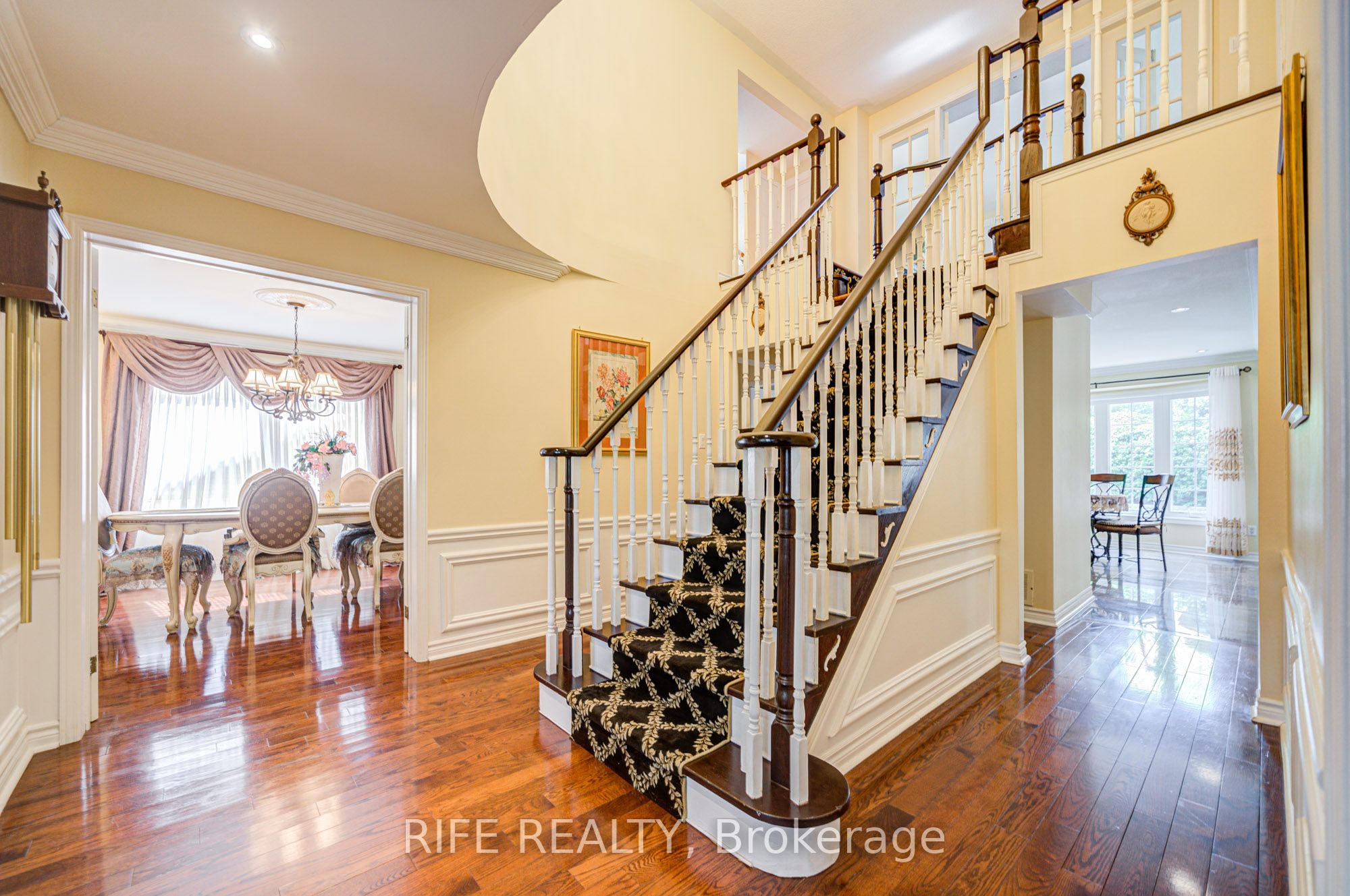 22 Chambery Crescent