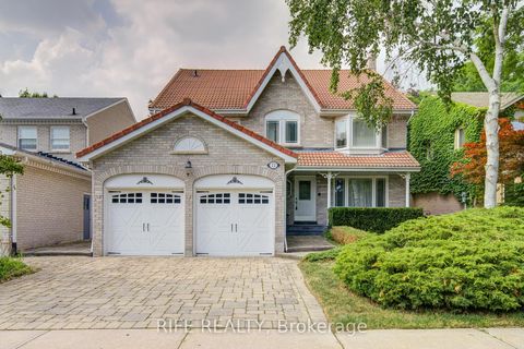 22 Chambery Crescent Markham ON L3R 6L6
