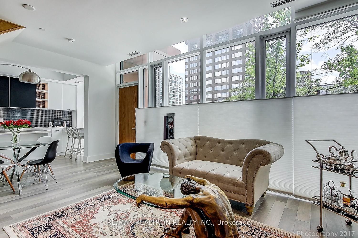 32 DAVENPORT Road 106