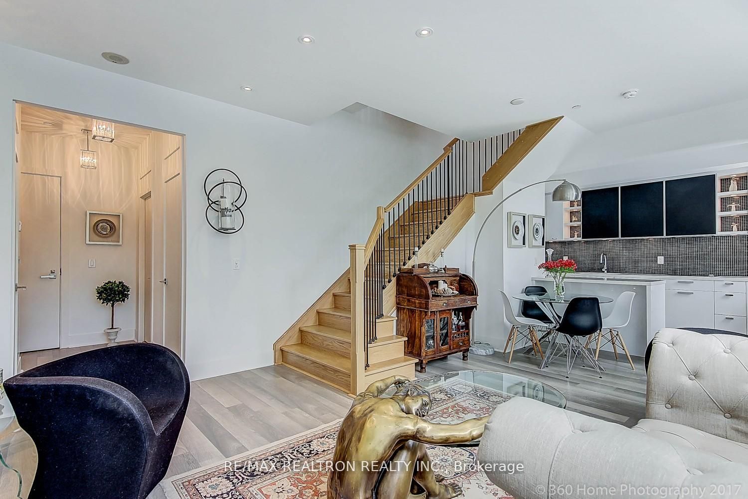 32 DAVENPORT Road 106