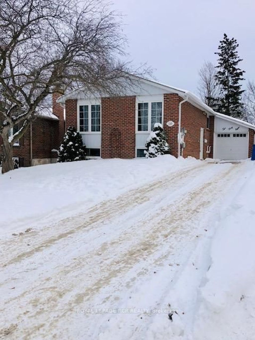 Photo of 248 Talbot Crescent, Newmarket, ON L3Y 1A3 (MLS # N12750674)