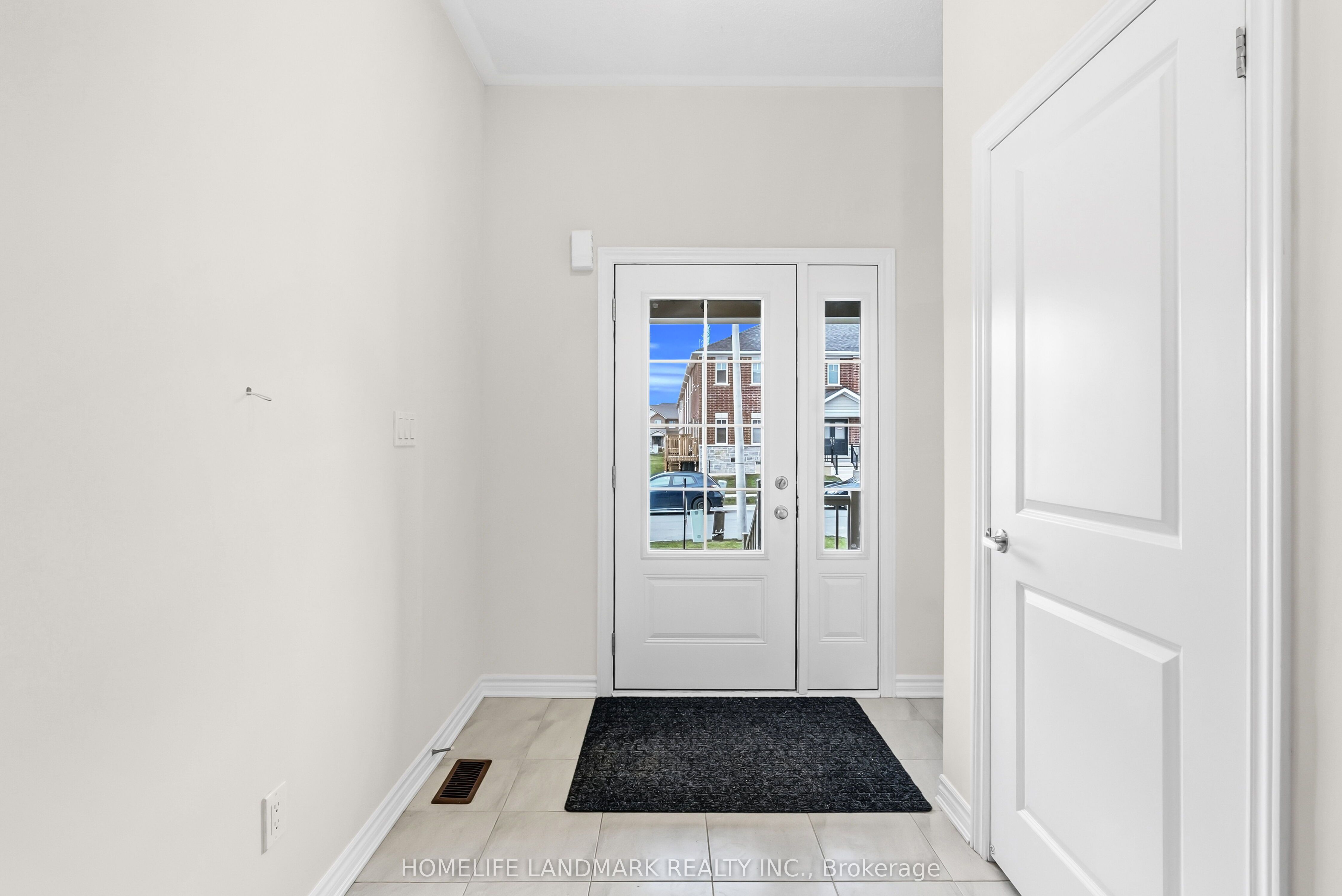 21 Sapphire Way
