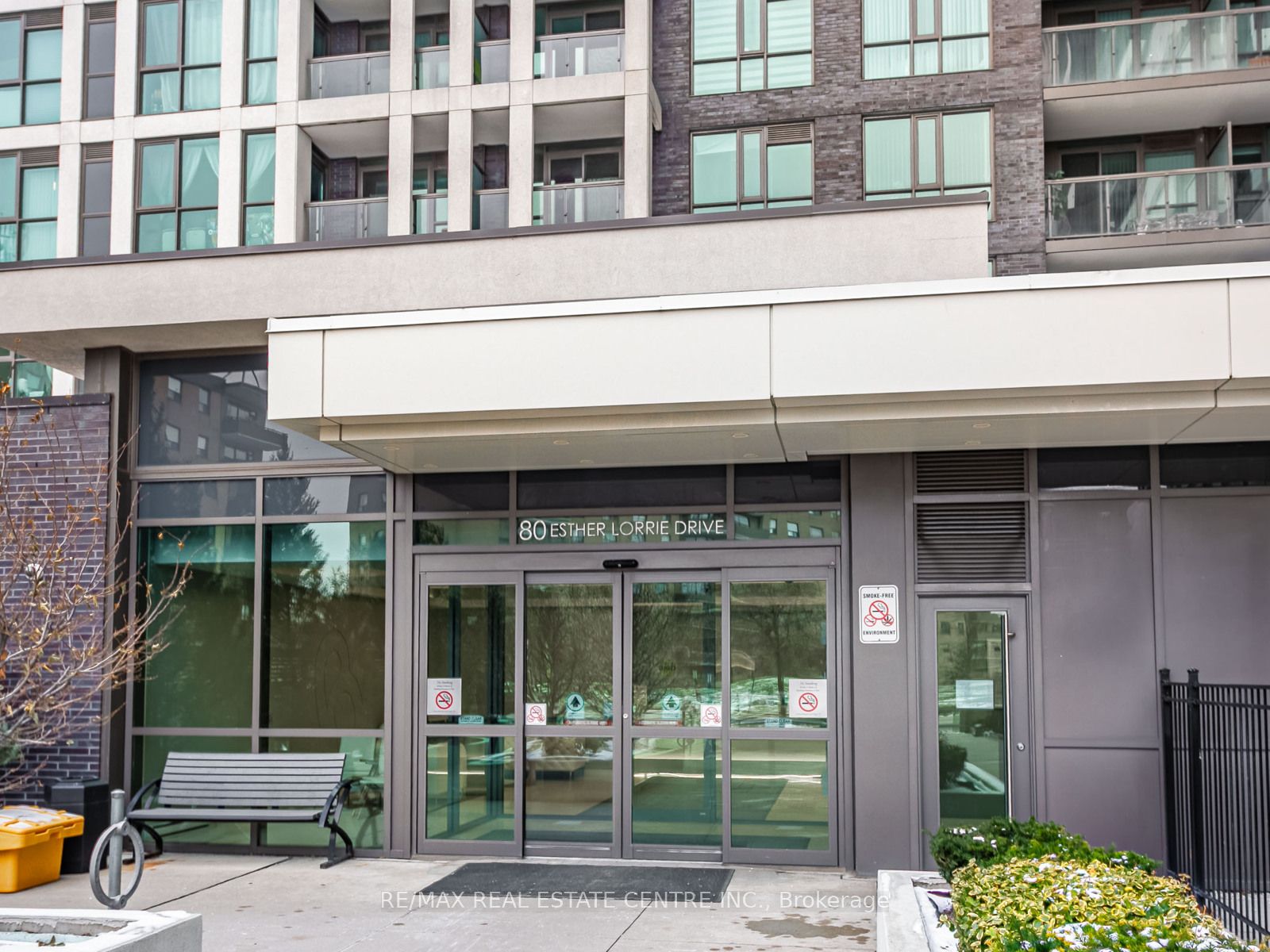 80 esther lorrie Drive 720