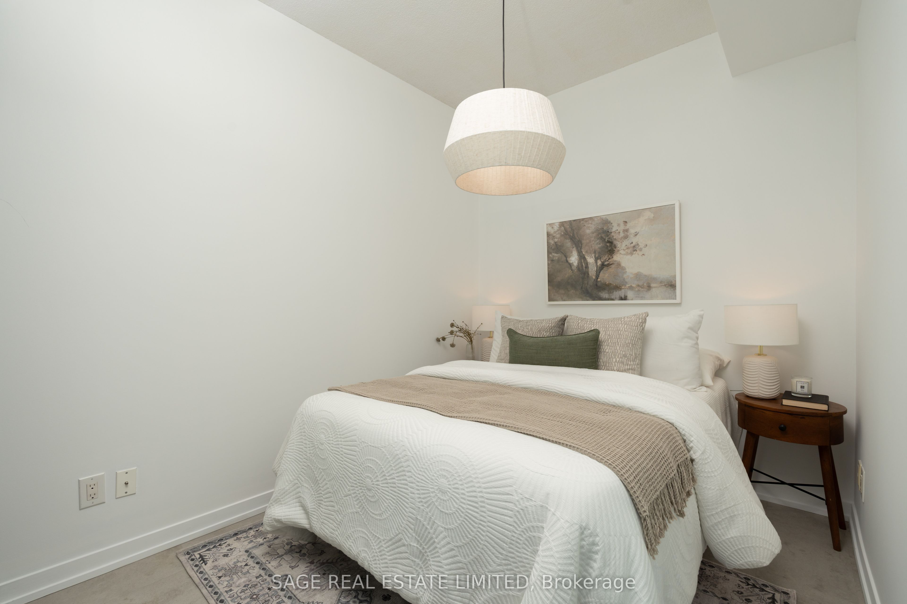 88 Park Lawn Road 1601