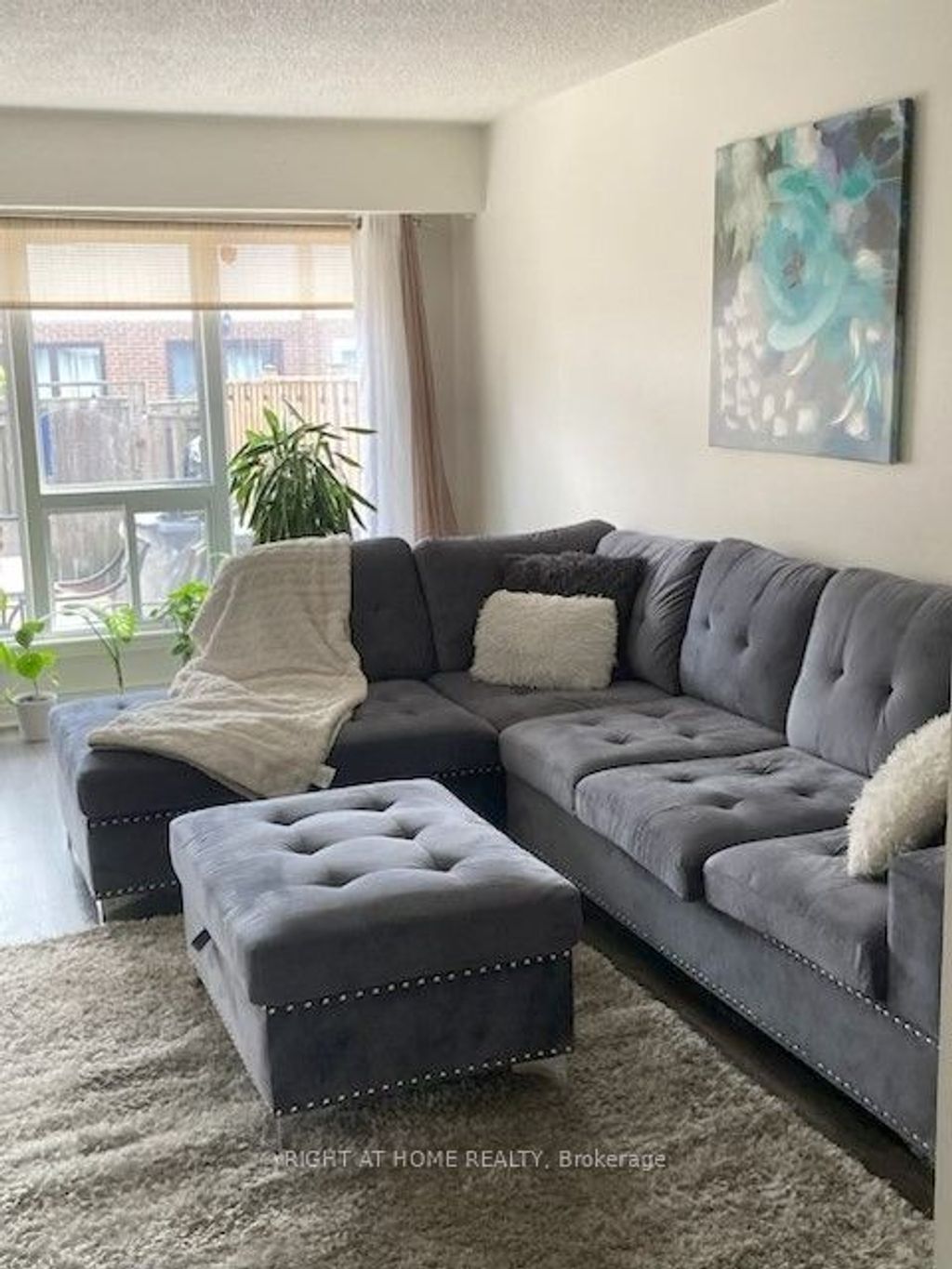 Photo of 25 Baronwood Court, Brampton, ON L6V 3H6 (MLS # W13042624)