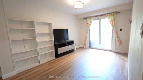 172 Simonston Boulevard BSMT Markham ON L3T 4M2