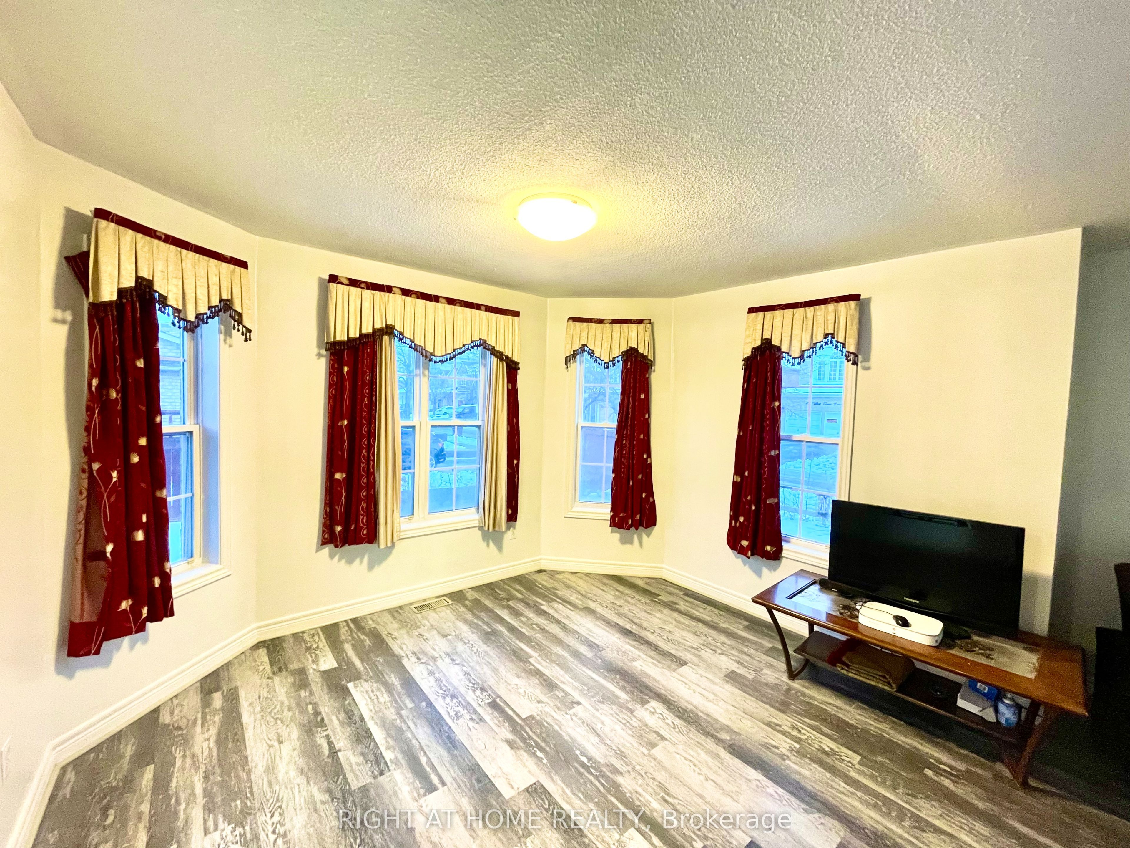 55 Velvet Grass Lane A