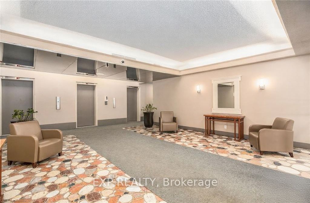 Photo of 1785 Frobisher Lane #508, Alta Vista and Area, ON K1G 3T7 (MLS # X12858744)