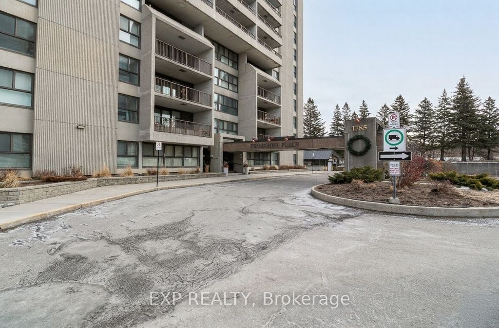 Photo of 1785 Frobisher Lane #508, Alta Vista and Area, ON K1G 3T7 (MLS # X12858744)
