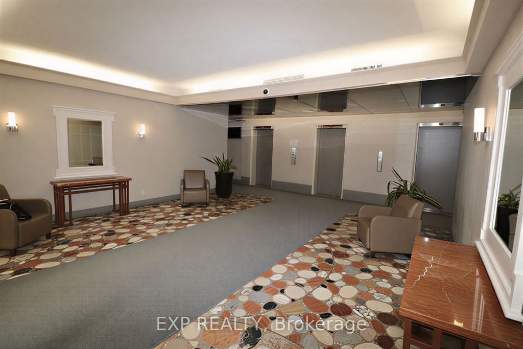 Photo of 1785 Frobisher Lane #508, Alta Vista and Area, ON K1G 3T7 (MLS # X12858744)