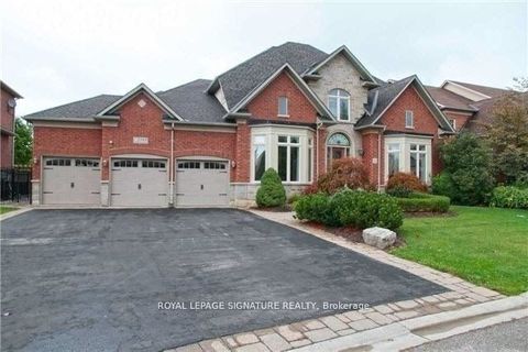 534 Golfview Court Oakville ON L6M 3W6