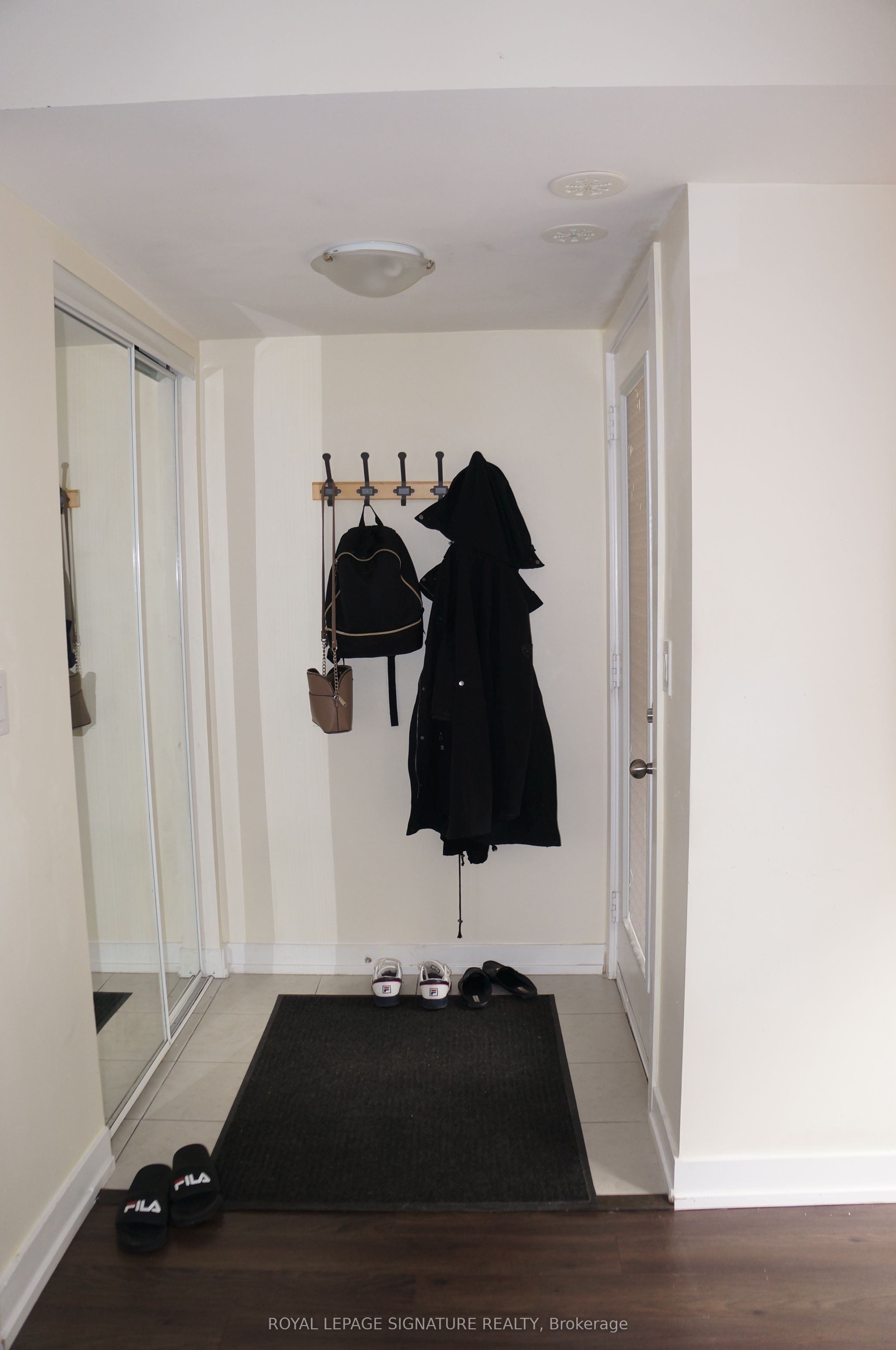 10 Dunsheath Way 209