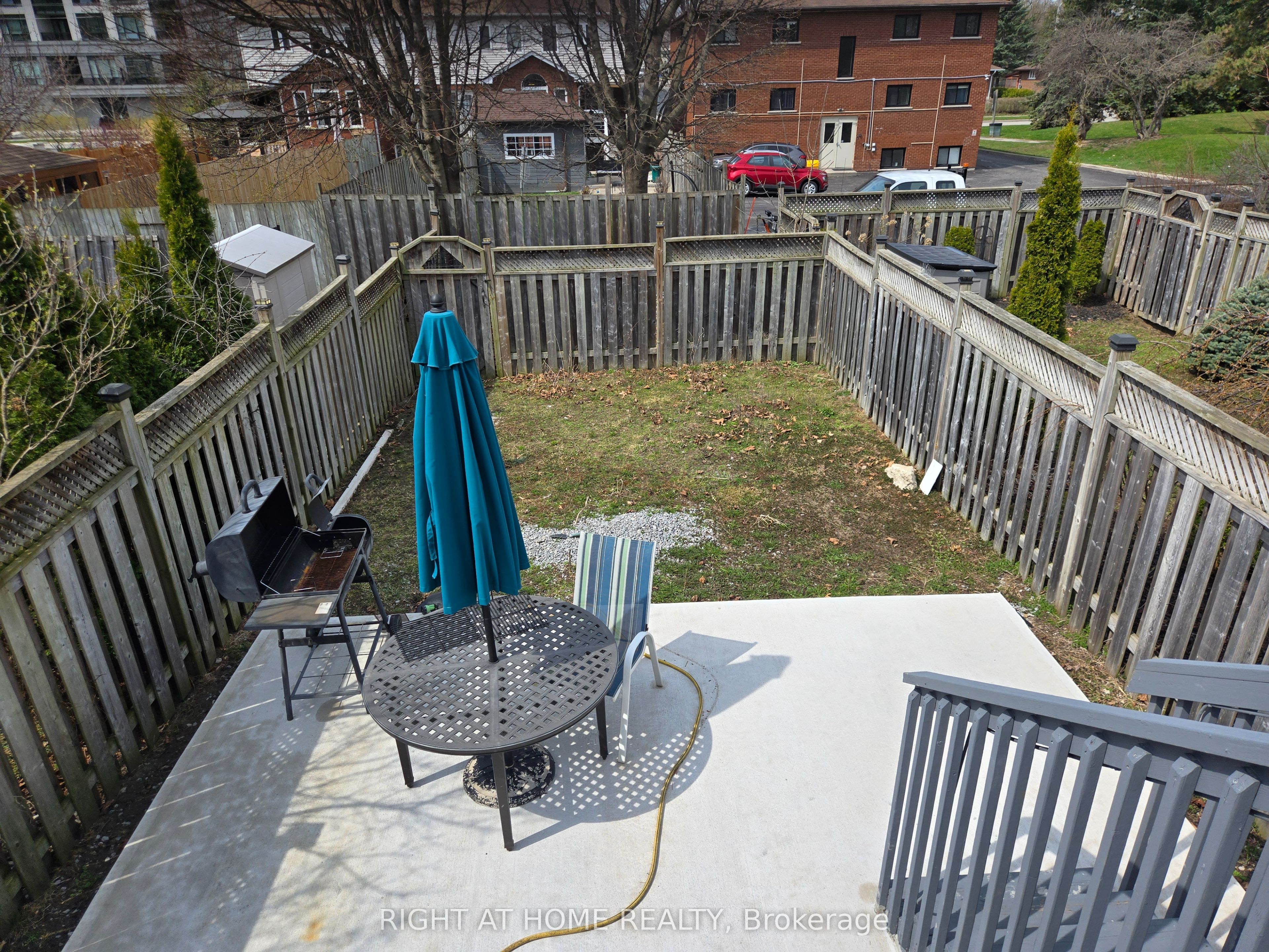 236 Hickory Street N