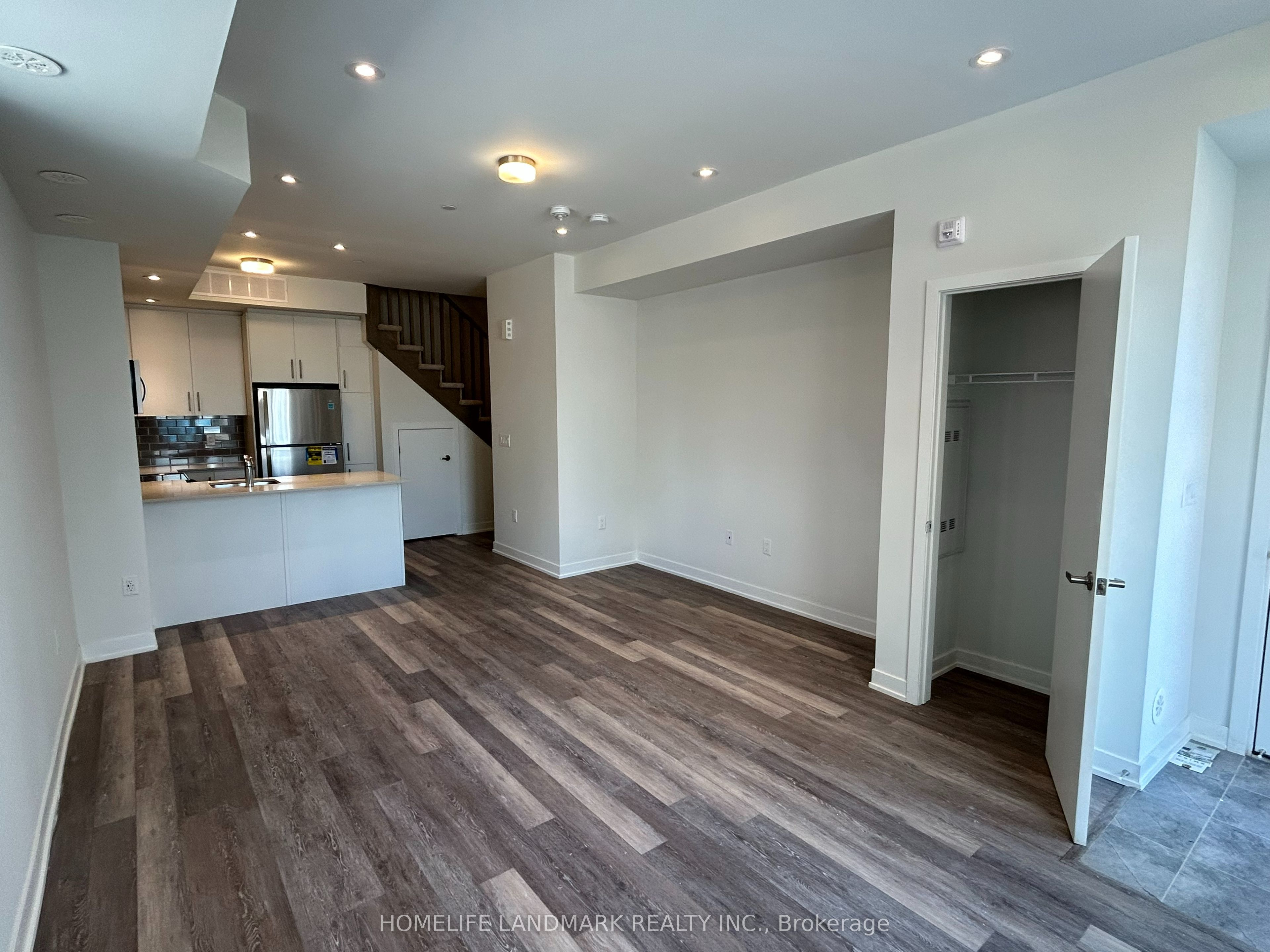 3429 Ridgeway Drive 20
