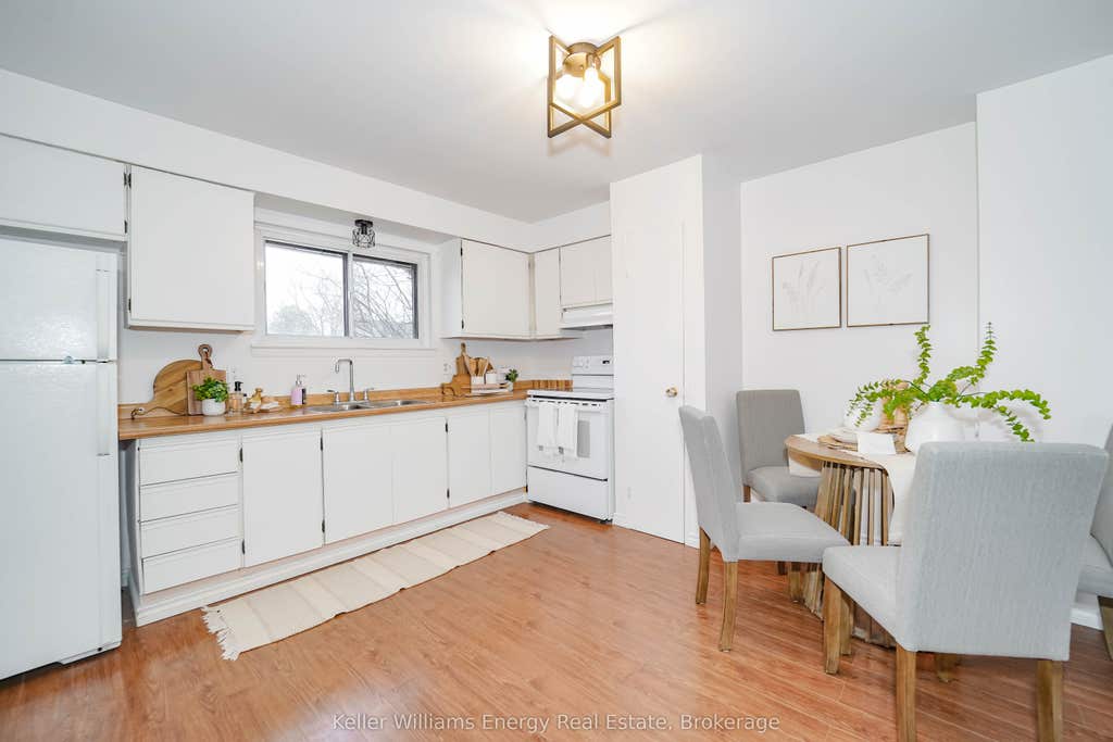 Photo of 1333 Mary Street N #39, Oshawa, ON L1G 6Z3 (MLS # E13595470)