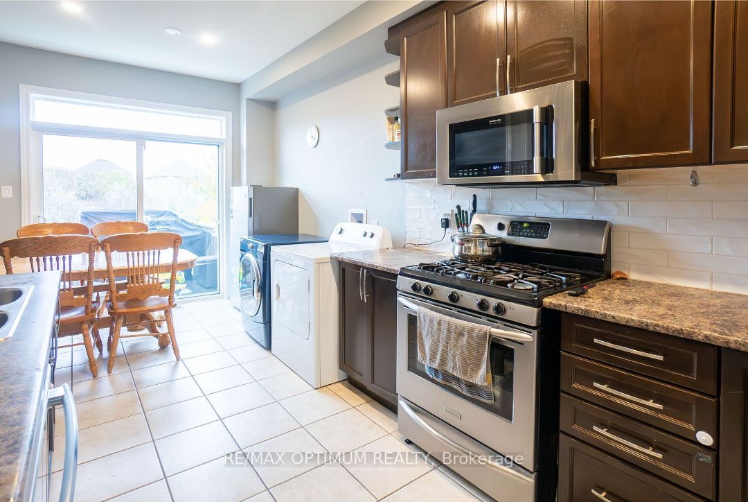 64 Begonia Crescent (Main)