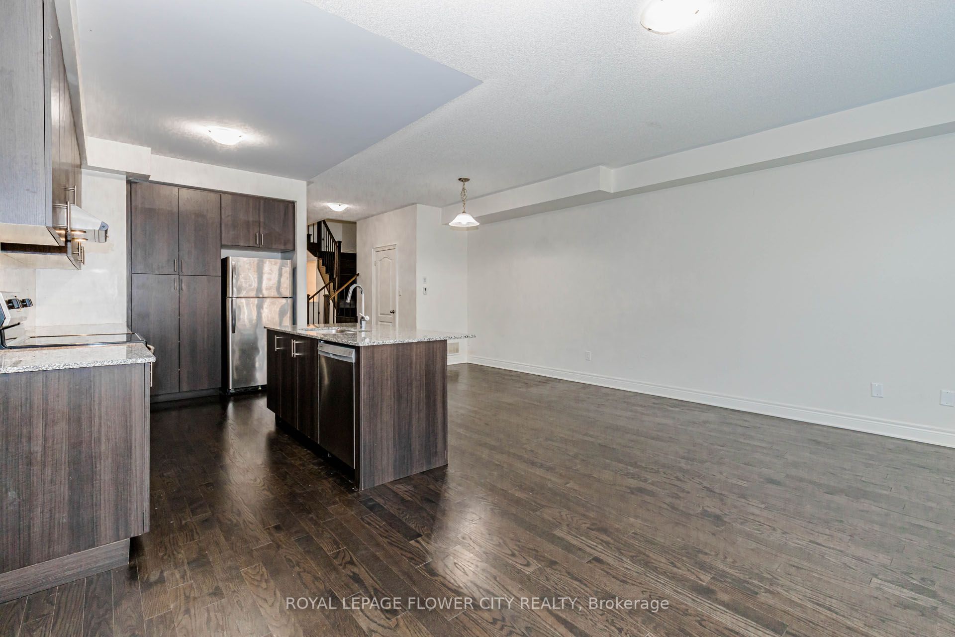 462 Sheaffe Place