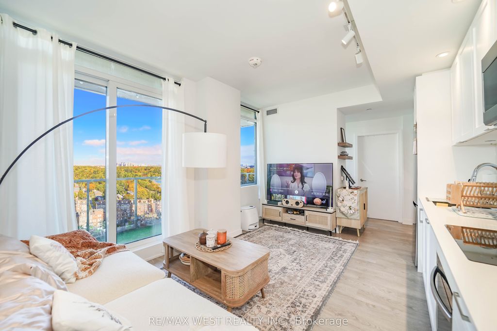 Photo of 1928 Lake Shore Boulevard #2102, Toronto, ON M6S 0B1 (MLS # W12493016)