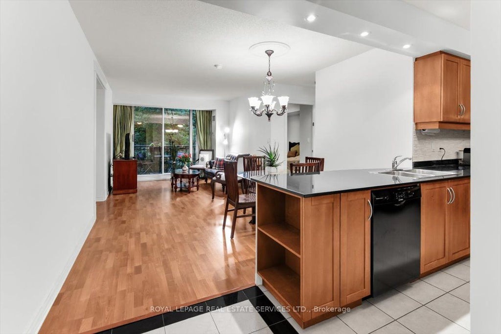Photo of 28 William Carson Crescent #317, Toronto, ON M2P 2H1 (MLS # C13863094)