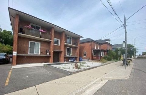 10 Main Street S 4 Halton Hills ON L7G 3G5