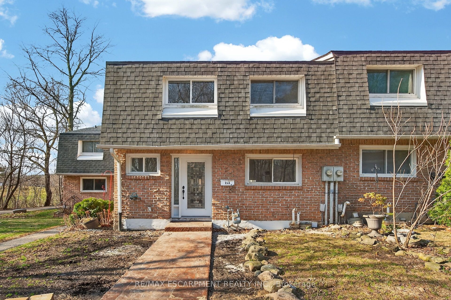 2050 Upper Middle Road 153