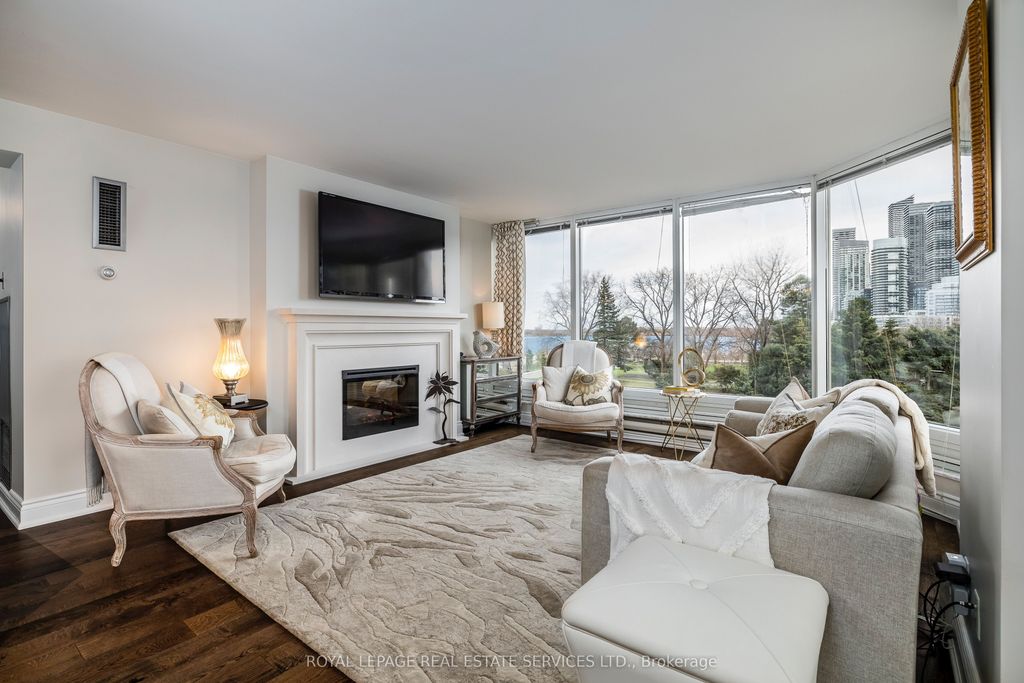 Photo of 1 Palace Pier Court #309, Toronto, ON M8V 3W9 (MLS # W12639998)