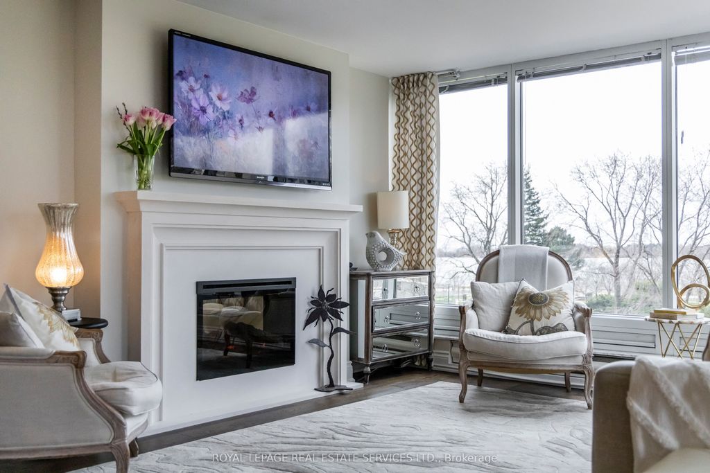 Photo of 1 Palace Pier Court #309, Toronto, ON M8V 3W9 (MLS # W12639998)