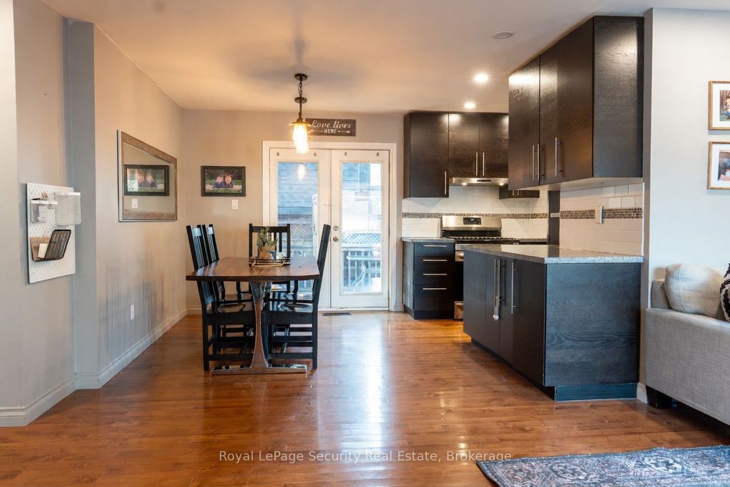 Photo of 3248 Silverado Drive, Mississauga, ON L5A 2W1 (MLS # W12643584)