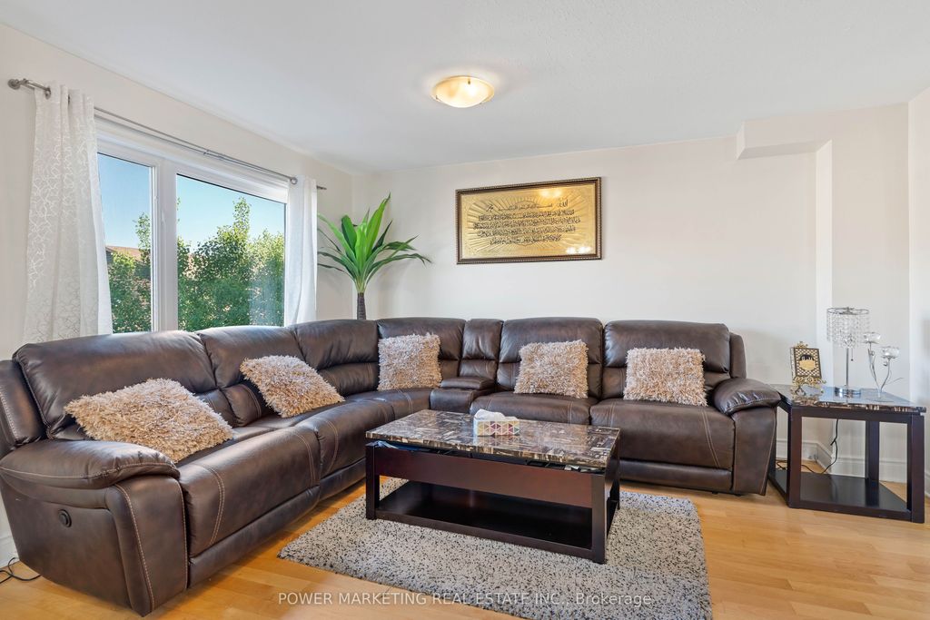 Photo of 253 Parkin Circle, Blossom Park - Airport and Area, ON K1T 4H7 (MLS # X13218814)