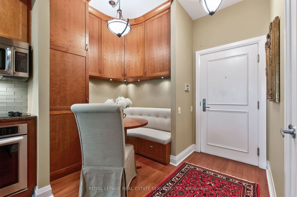 Photo of 25 Scrivener Square #401, Toronto, ON M4W 3Y6 (MLS # C13585996)
