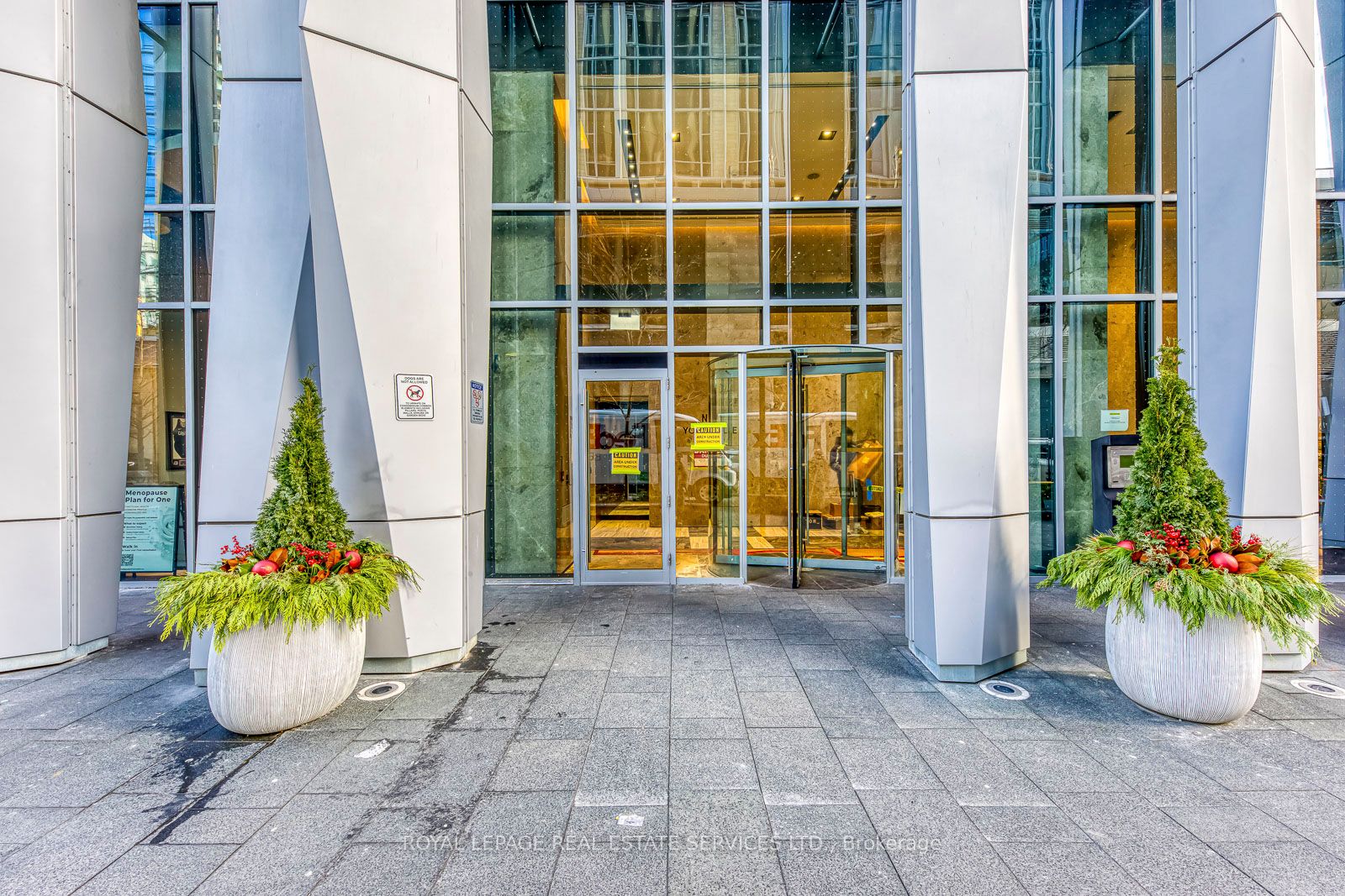 1 Yorkville Avenue 3903