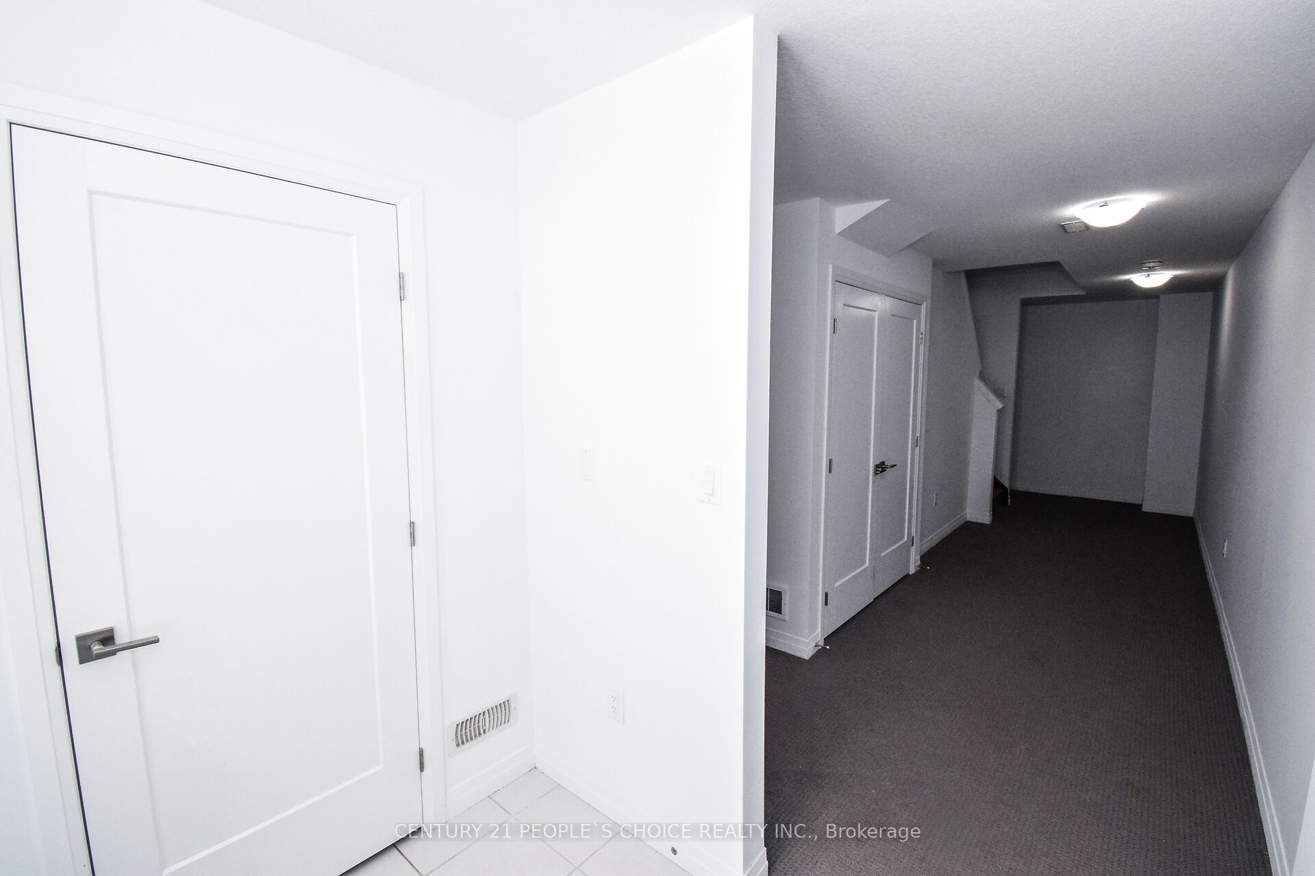 15 Hoffman Lane