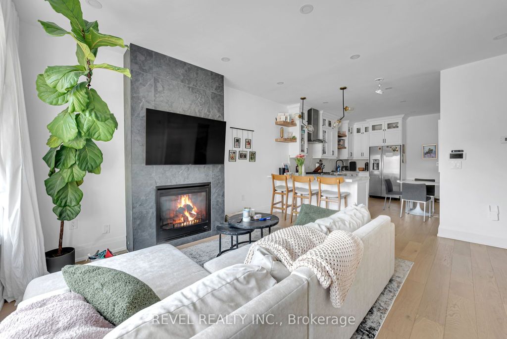 Photo of 36 Humberside Ave Avenue, Toronto, ON M6P 1J7 (MLS # W13026990)