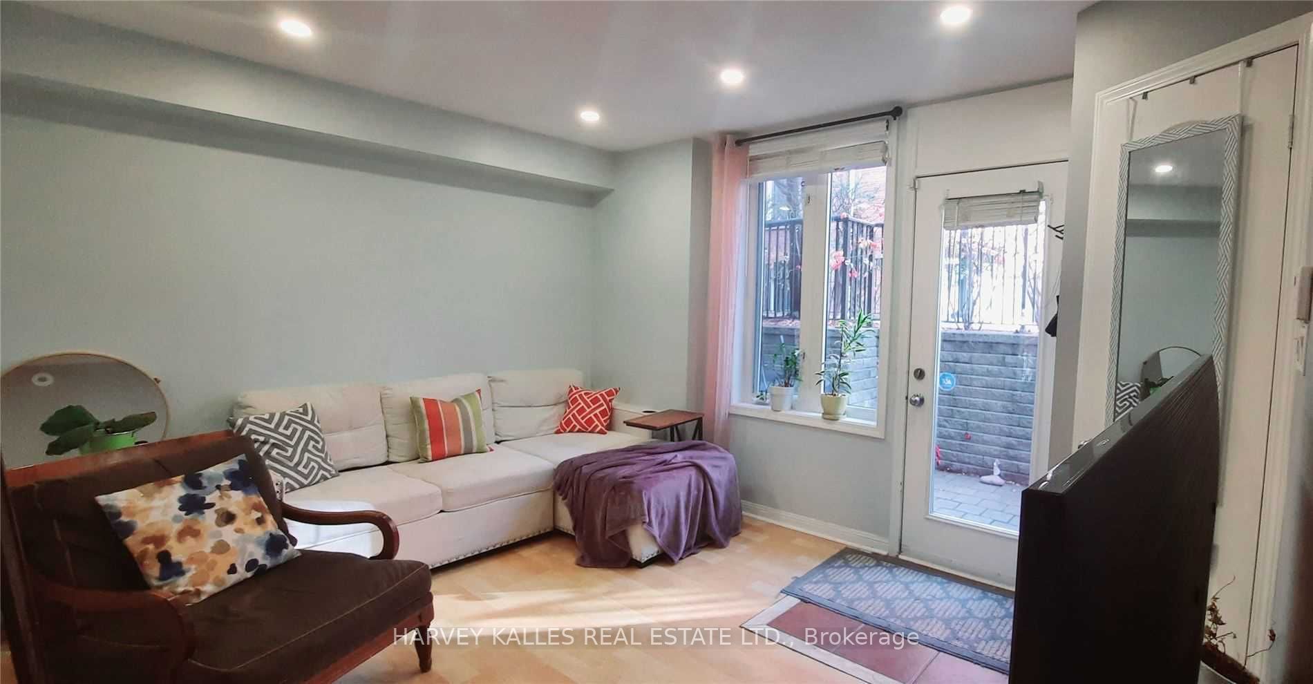 28 Douro Street 220