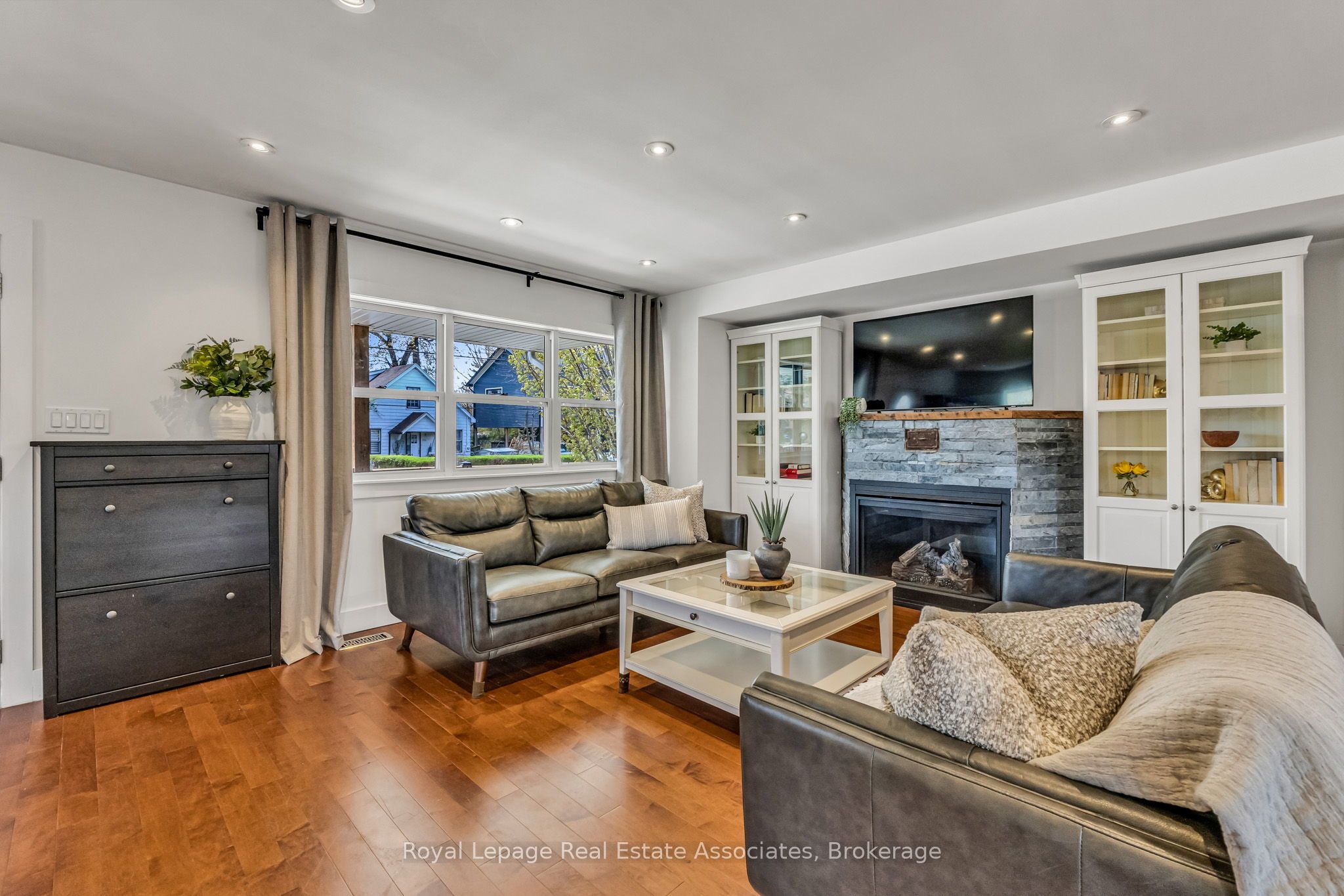 1043 Shaw Drive