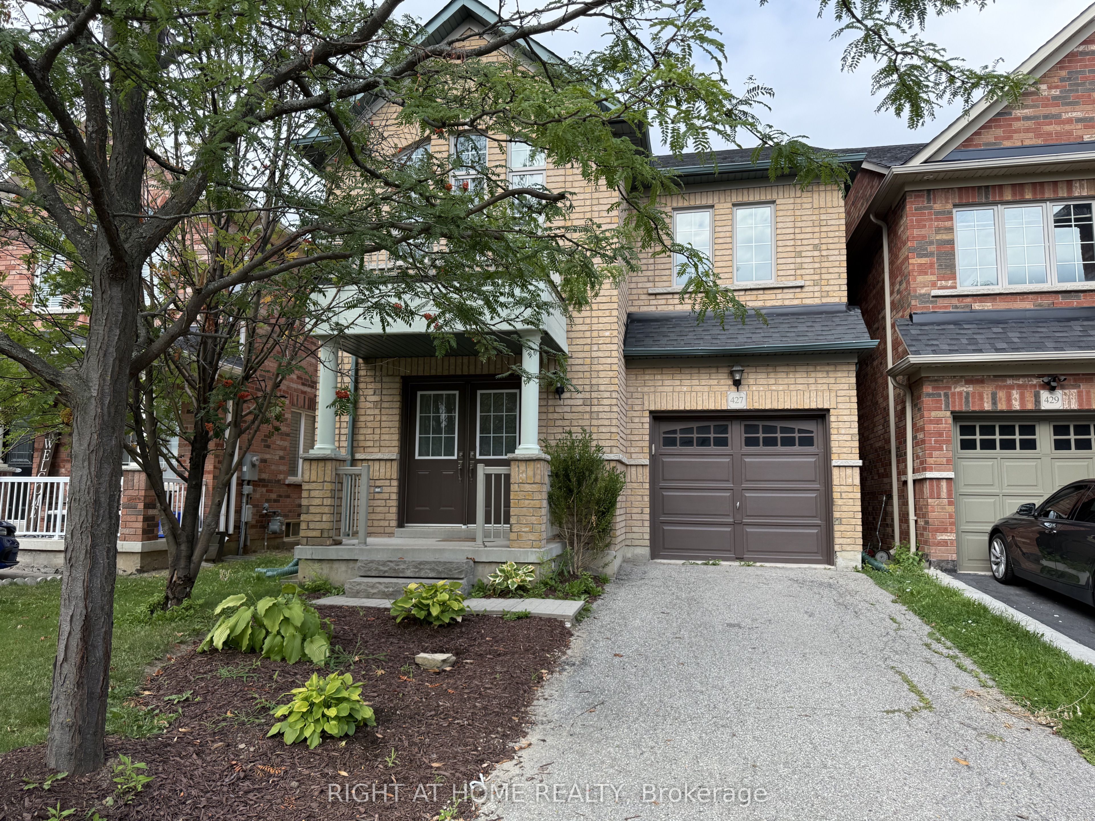 427 Chandler Crescent