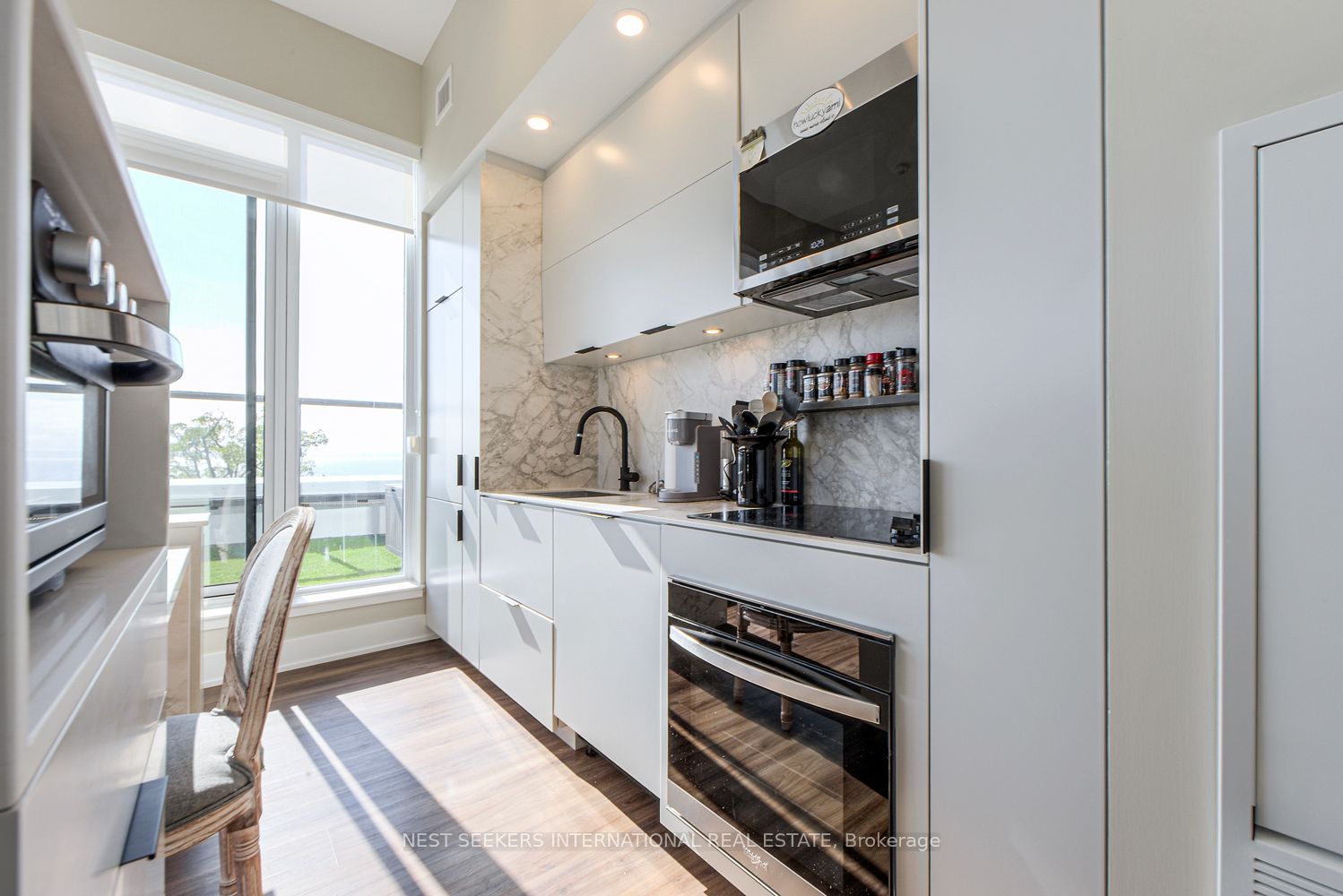 370 Martha Street 403