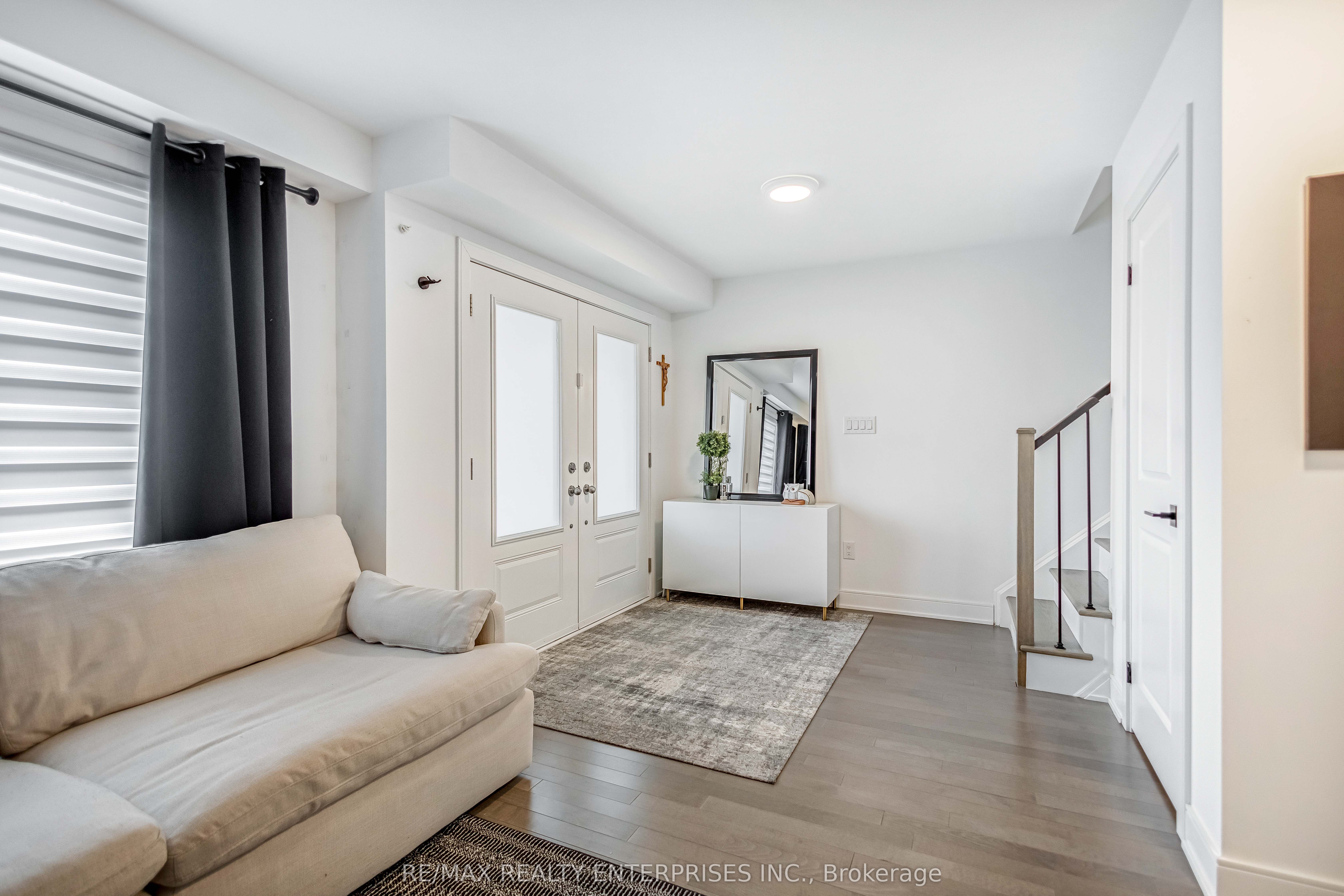 2497 Littlefield Crescent