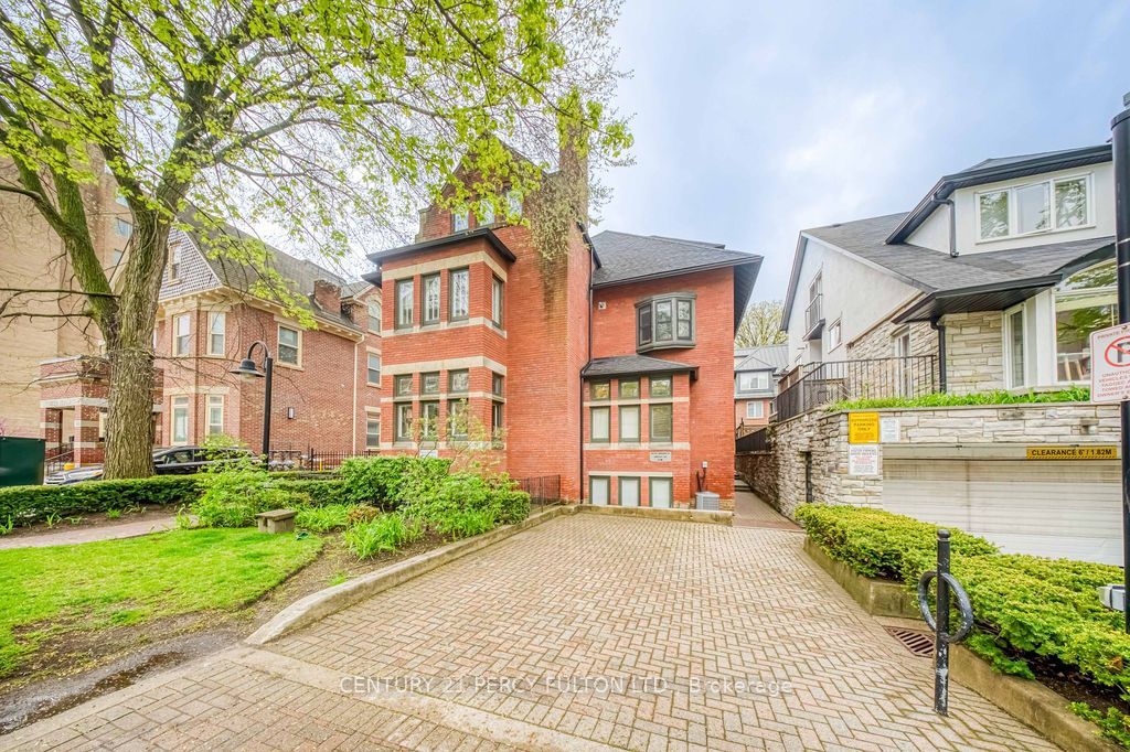 Photo of 228 St. George Street #TH 15, Toronto, ON M5R 2N5 (MLS # C13129338)
