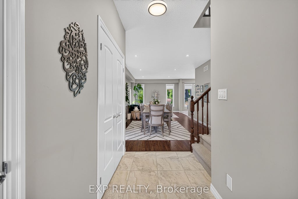 Photo of 522 Woodbine Avenue, Kitchener, ON N2R 1Y9 (MLS # X13938206)