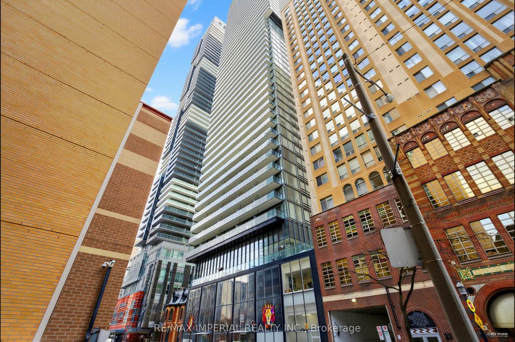 Photo of 15 Grenville Street #Ph03, Toronto, ON M4Y 0B9 (MLS # C12847394)