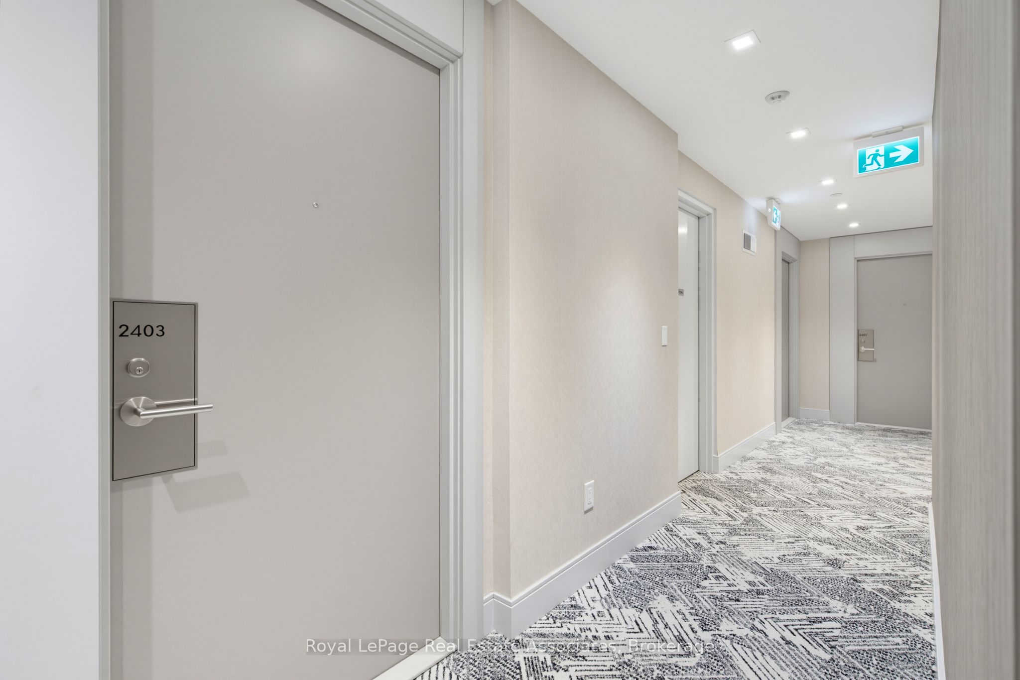 8 Widmer Street 2403